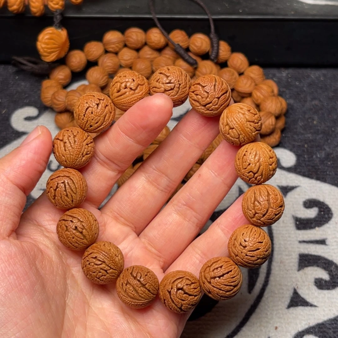 桃核手串龙纹绣球16