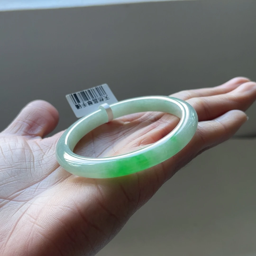 翡翠未镶嵌手镯51.6圈三天鉴赏期