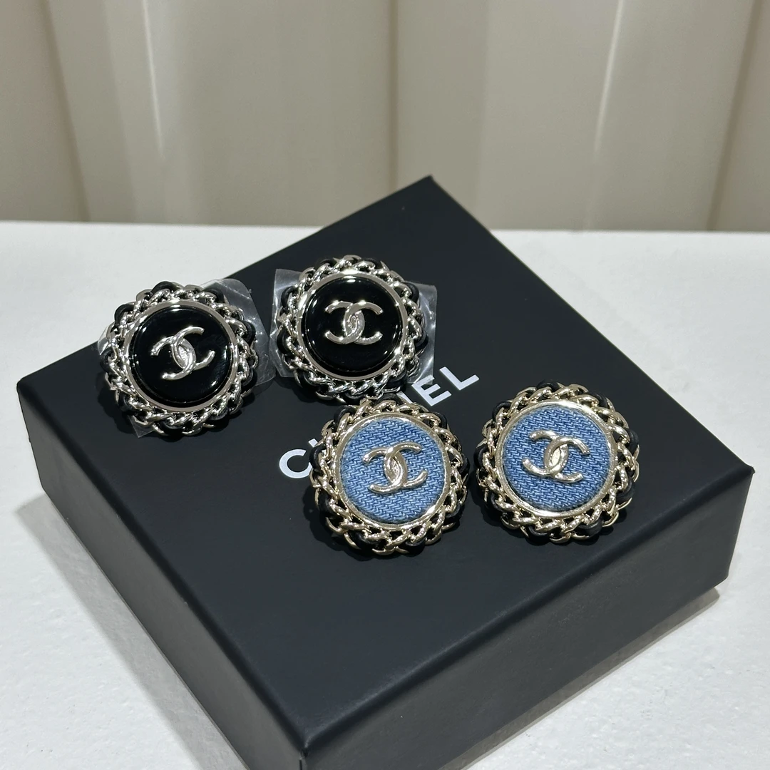 全新未使用 Chanel/香奈儿 25P 圆圈双C 耳钉 牛仔 黑色