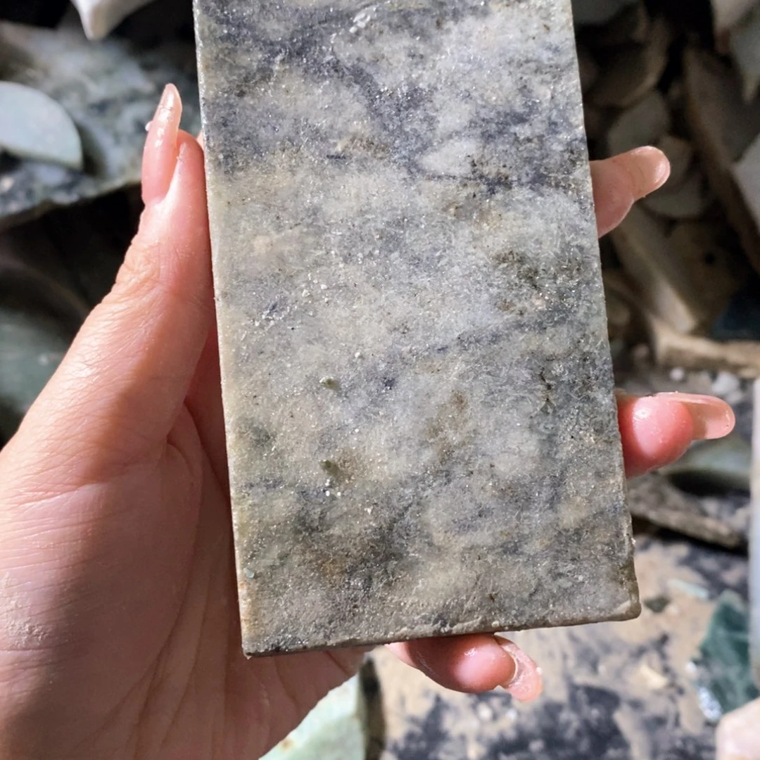 颈饰未镶嵌翡翠天然翡翠