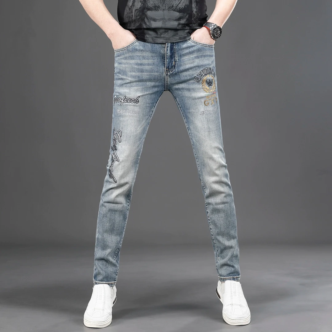 牛仔裤男士2025夏季新款欧洲站潮字母刺绣印花百搭修身小脚裤长裤