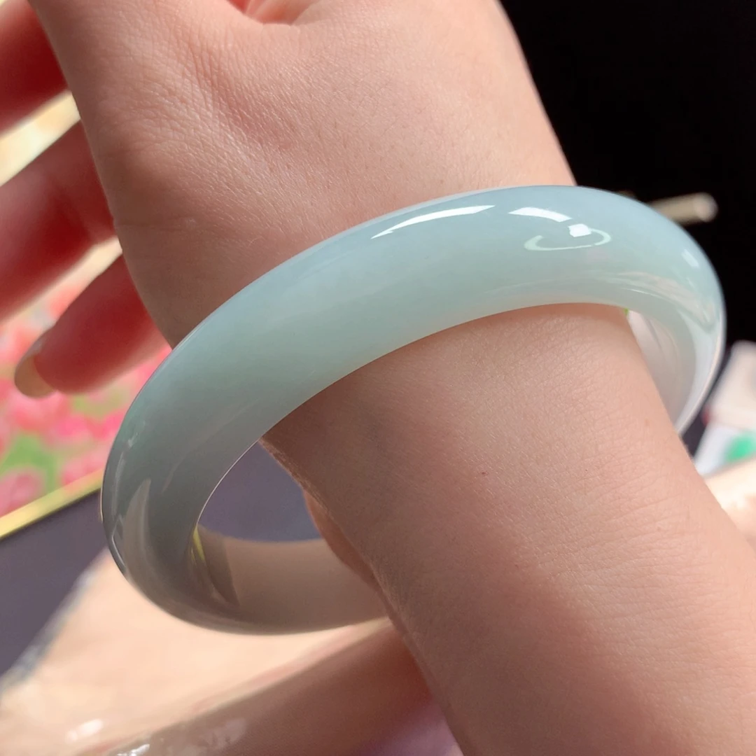 翡翠未镶嵌手镯68蓝天白云63圈