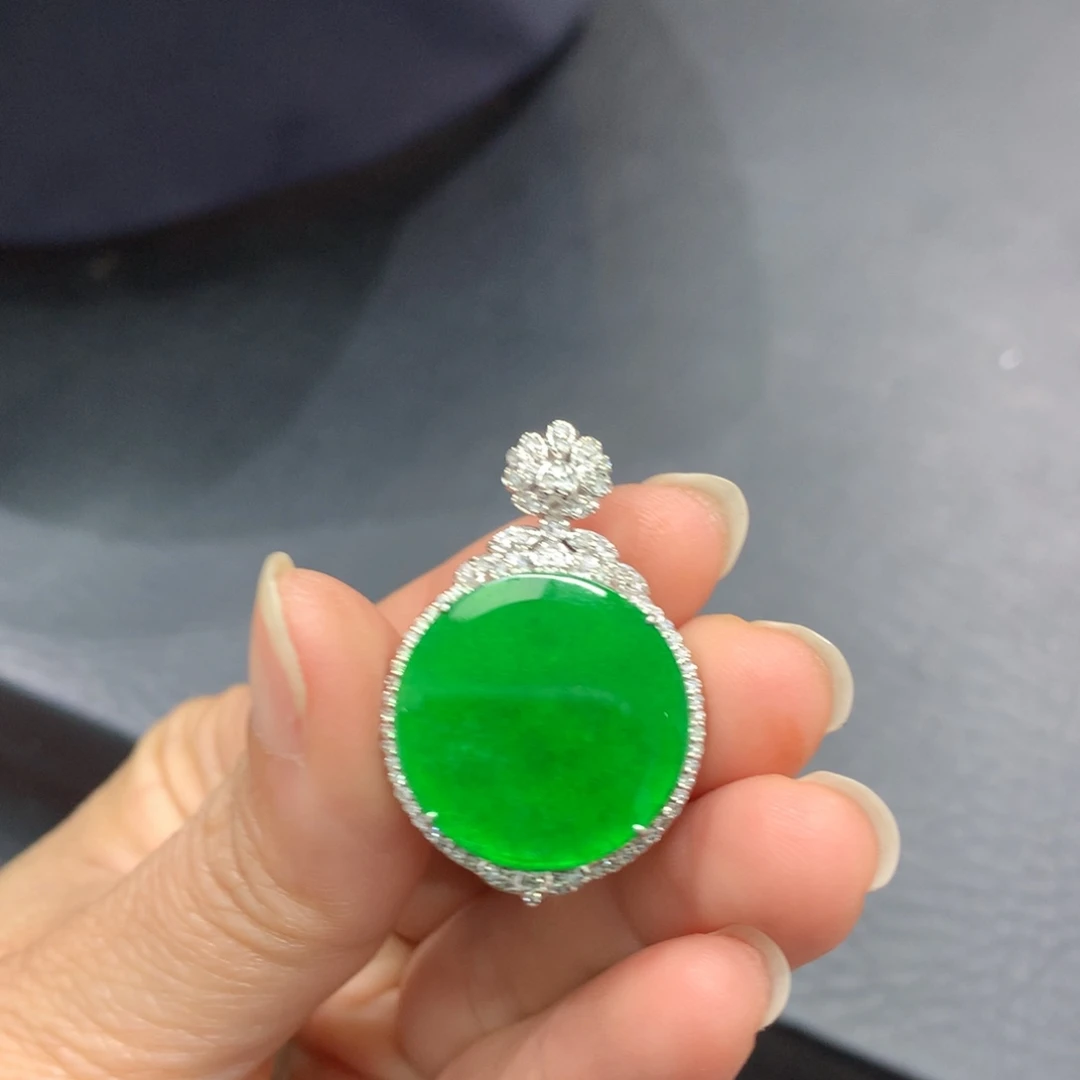 翡翠18K金镶嵌吊坠(不含链)