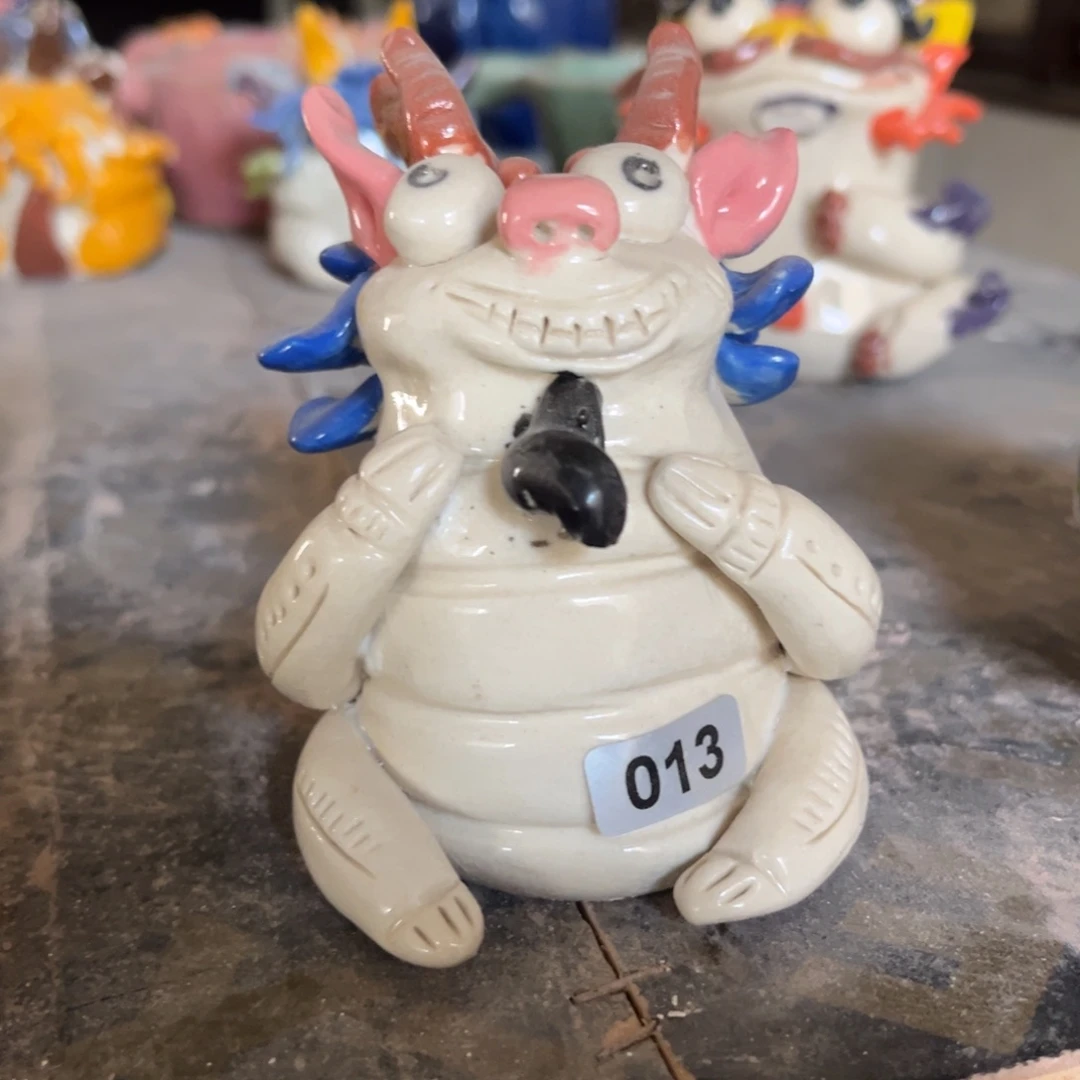 摆件纯手工抽象陶瓷摆件微瑕013