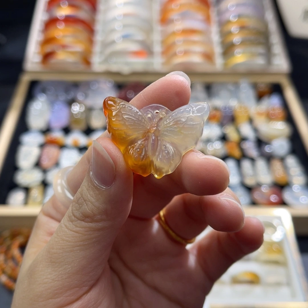 玛瑙/玉髓未镶嵌颈饰