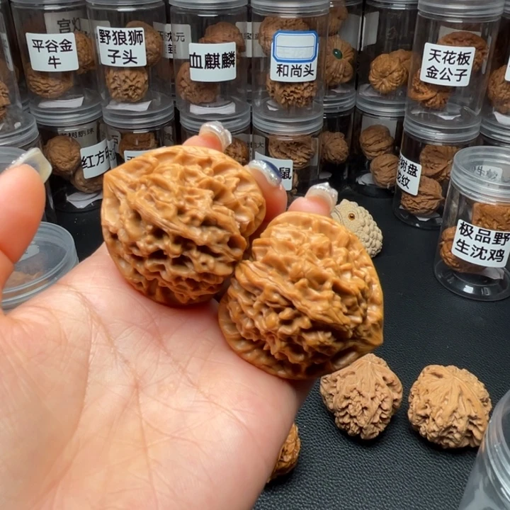 文玩核桃吊坠龙门涧40