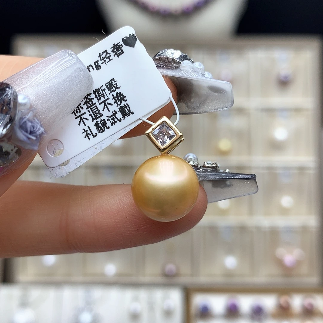 淡水珍珠合金颈饰