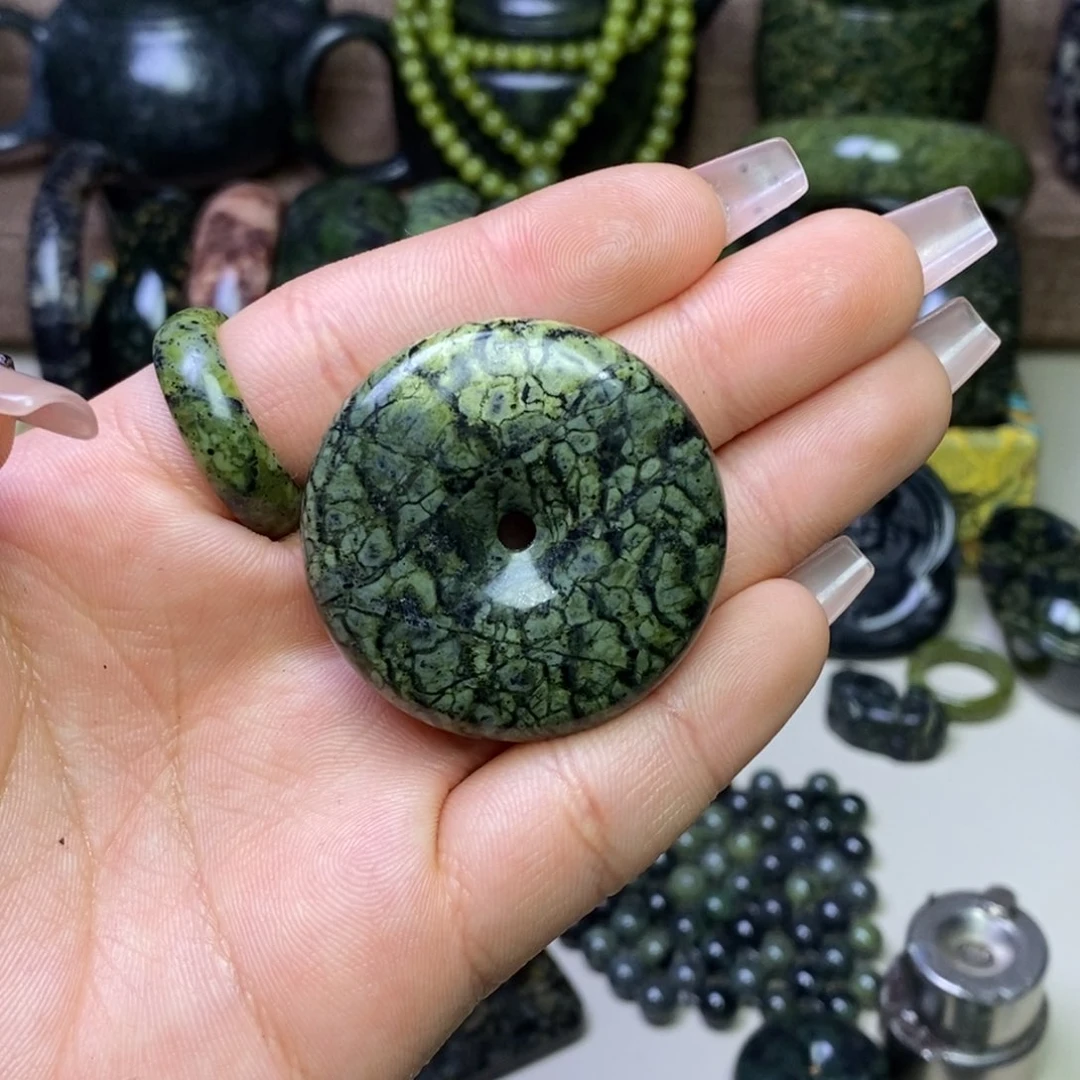 蛇纹石玉手链未镶嵌佳*