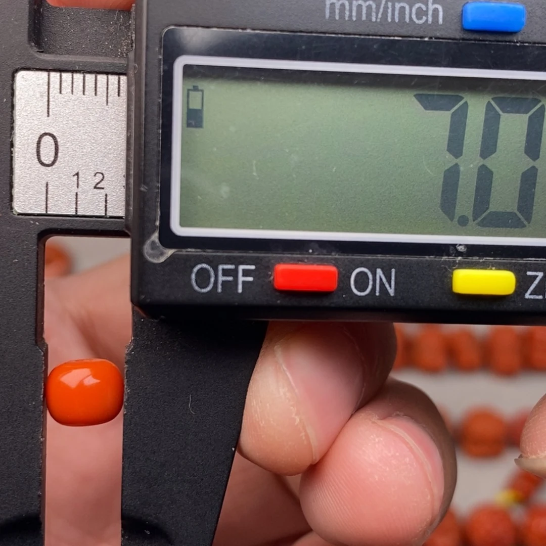 南红玛瑙配饰未镶嵌