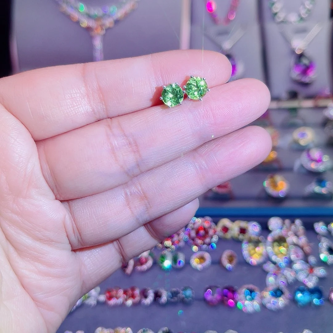 银S925镶嵌耳饰橄榄石