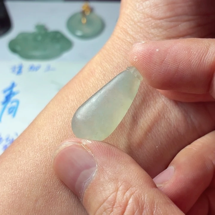 定制翡翠未镶嵌包工