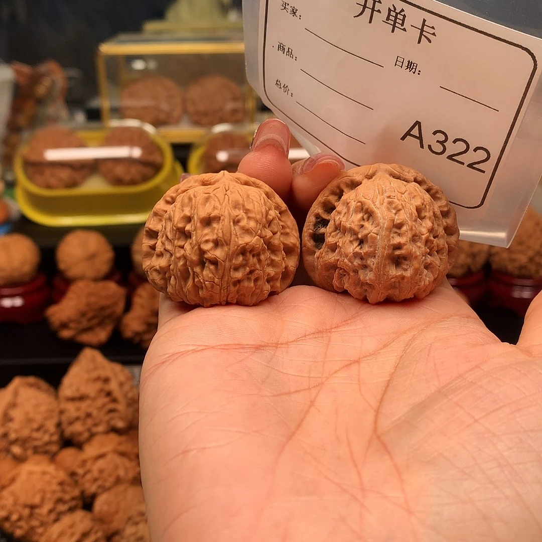 文玩核桃把件小***理白狮子38A322