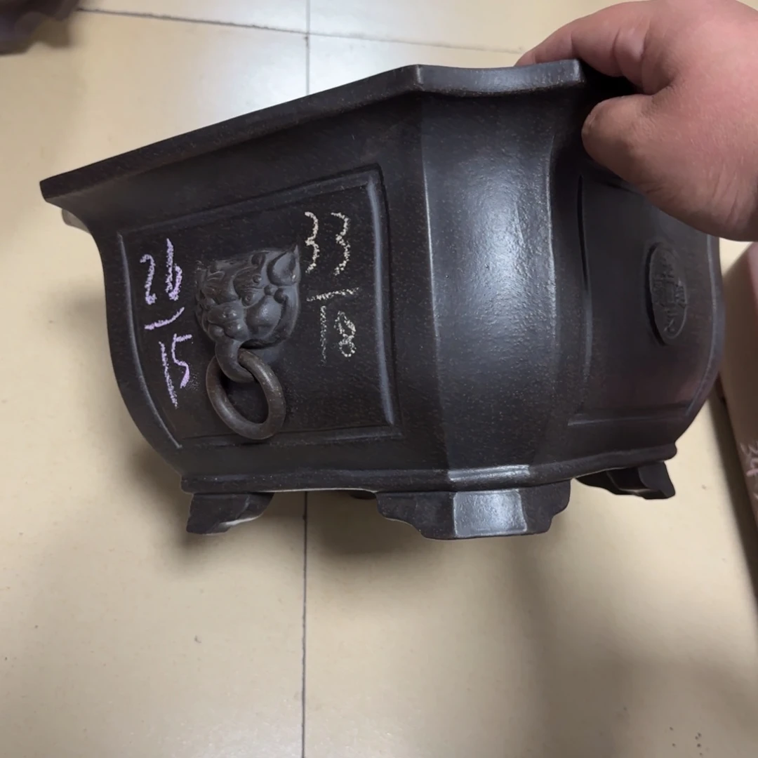 紫砂花盆呜呜呜呜