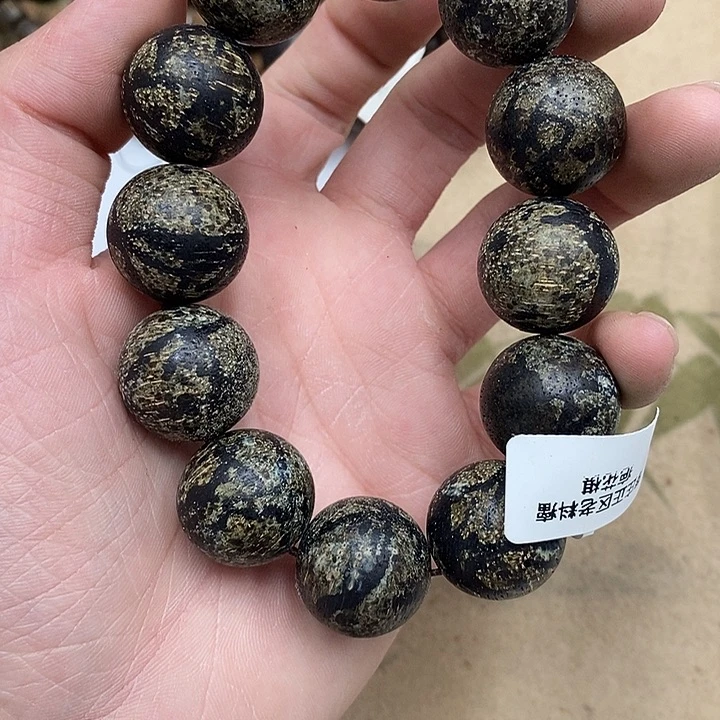 沉香香囊沉香虫漏
