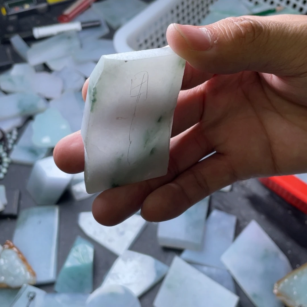 未镶嵌定制翡翠