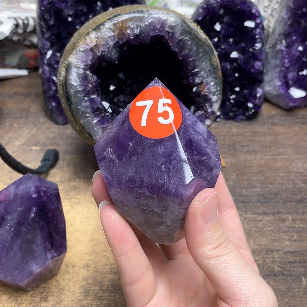 未镶嵌紫晶大型摆件（非配饰）周*