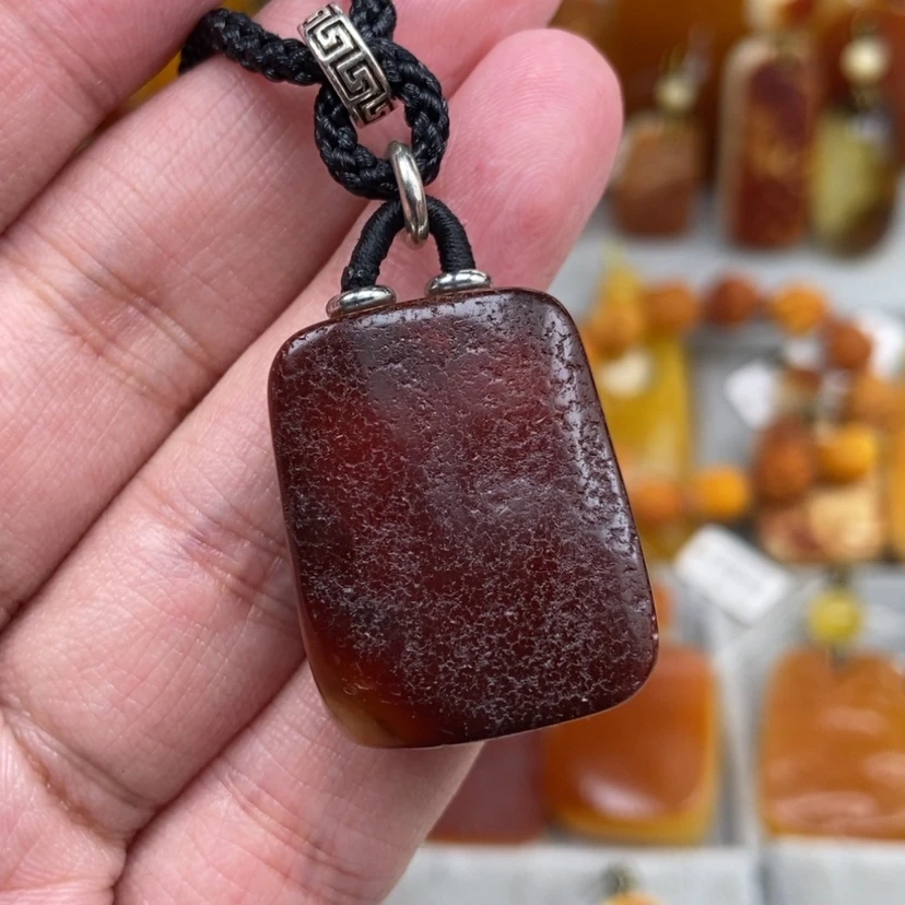 【闪购商品】未镶嵌颈饰琥珀