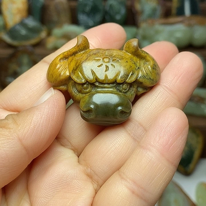 岫岩河磨玉（透闪石质玉）未镶嵌颈饰