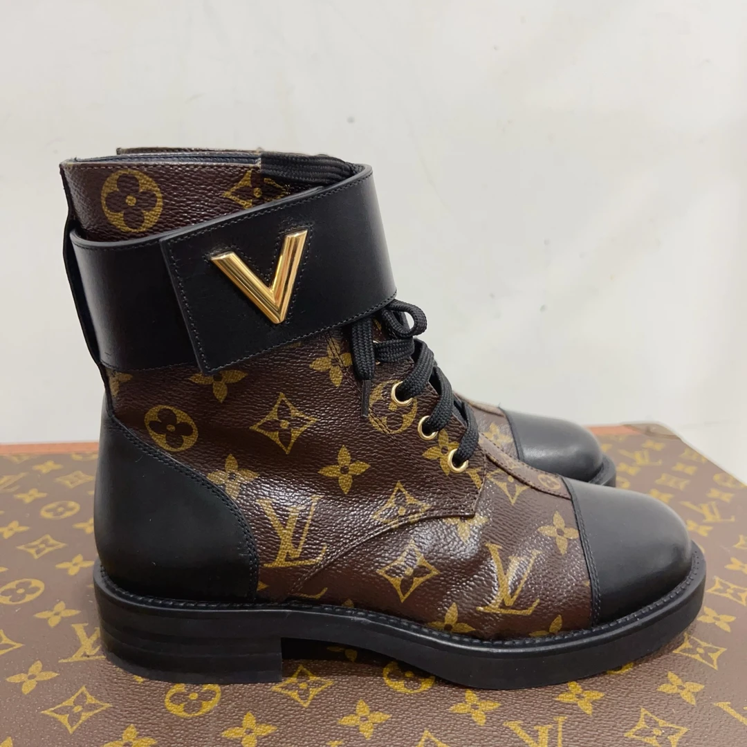 99新 LouisVuitton/路易威登 靴子 尺码36.5成色看直播 GSS24685