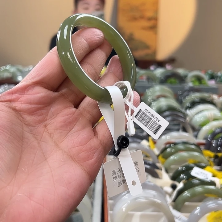 未镶嵌手镯和田玉湖水绿手镯A0039-57