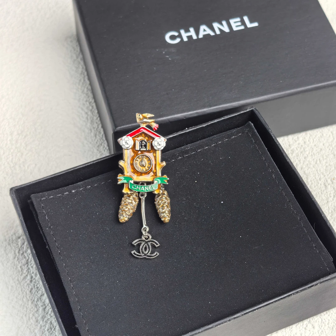 95新 Chanel/香奈儿 泡泡中古 Chanel 萨尔斯堡布谷钟胸针