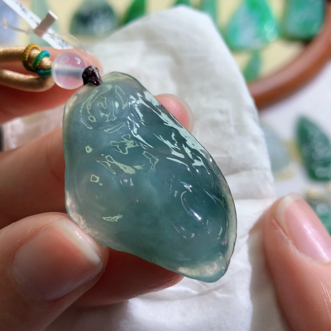 【闪购商品】翡翠吊坠(不含链)未镶嵌 6823