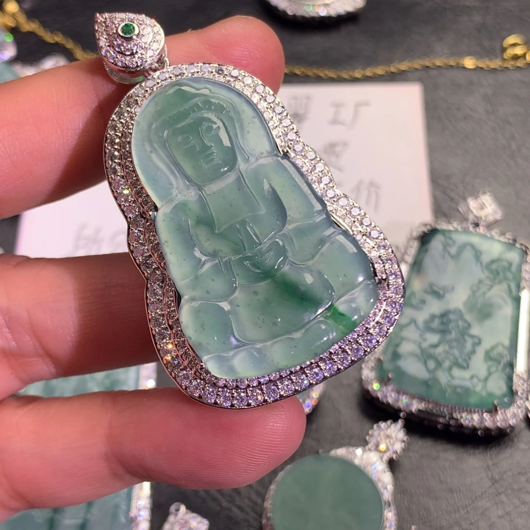 翡翠颈饰未镶嵌观音