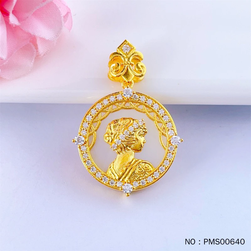 足金999吊坠 镶嵌女王牌吊坠 【825】附加298