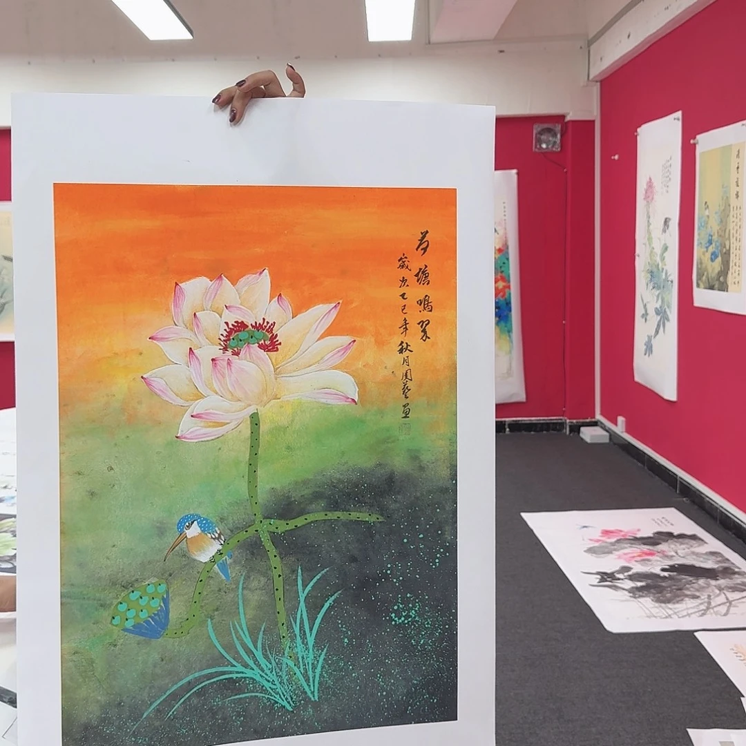 国画四尺三开荷花