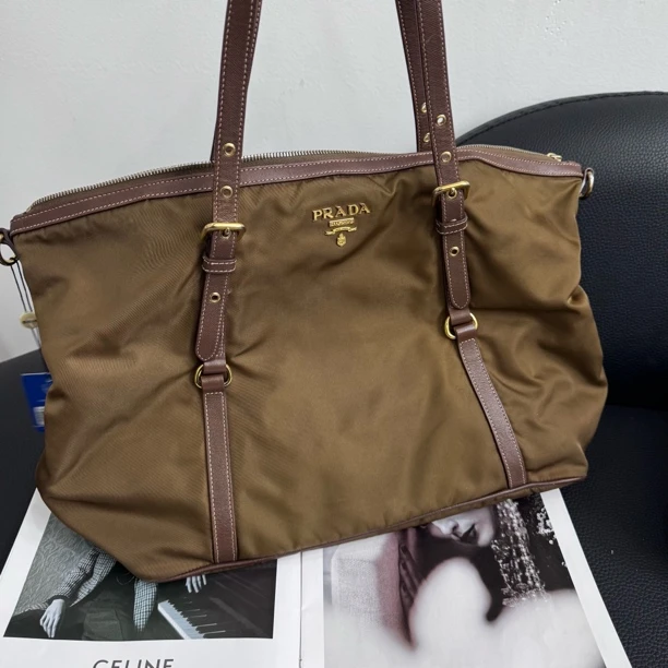 95新 Prada/普拉达 大麦中古/prada降落伞托特/