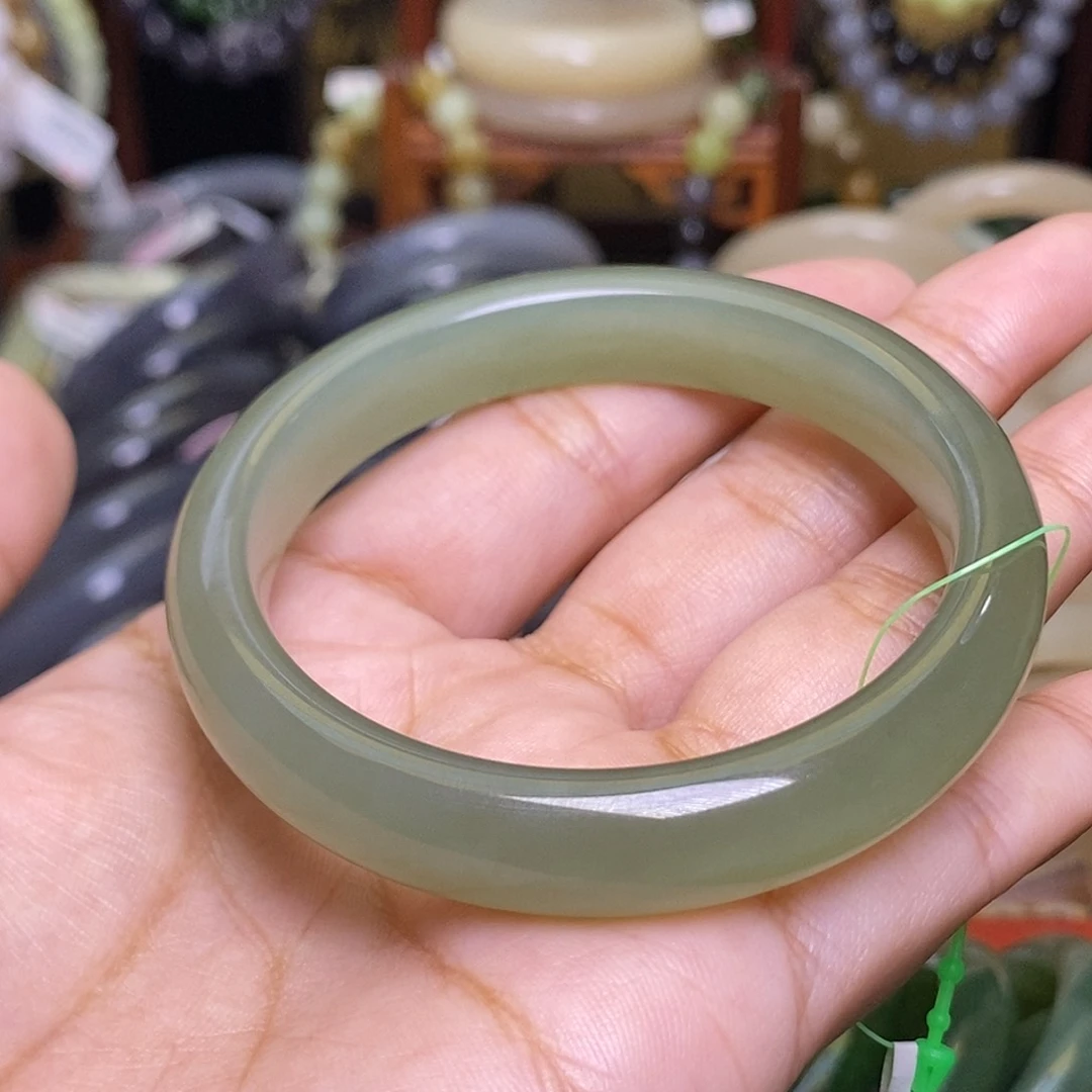 和田玉未镶嵌颈饰晴水老矿料冰底手镯55