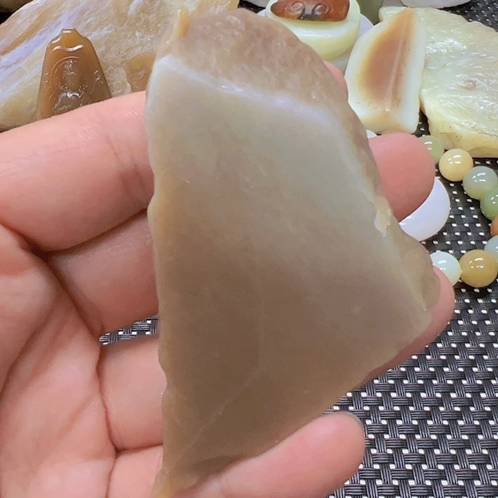 和田玉未镶嵌珠宝半成品