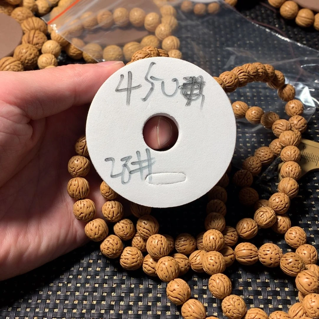 王***圈手串桃核28号链接，