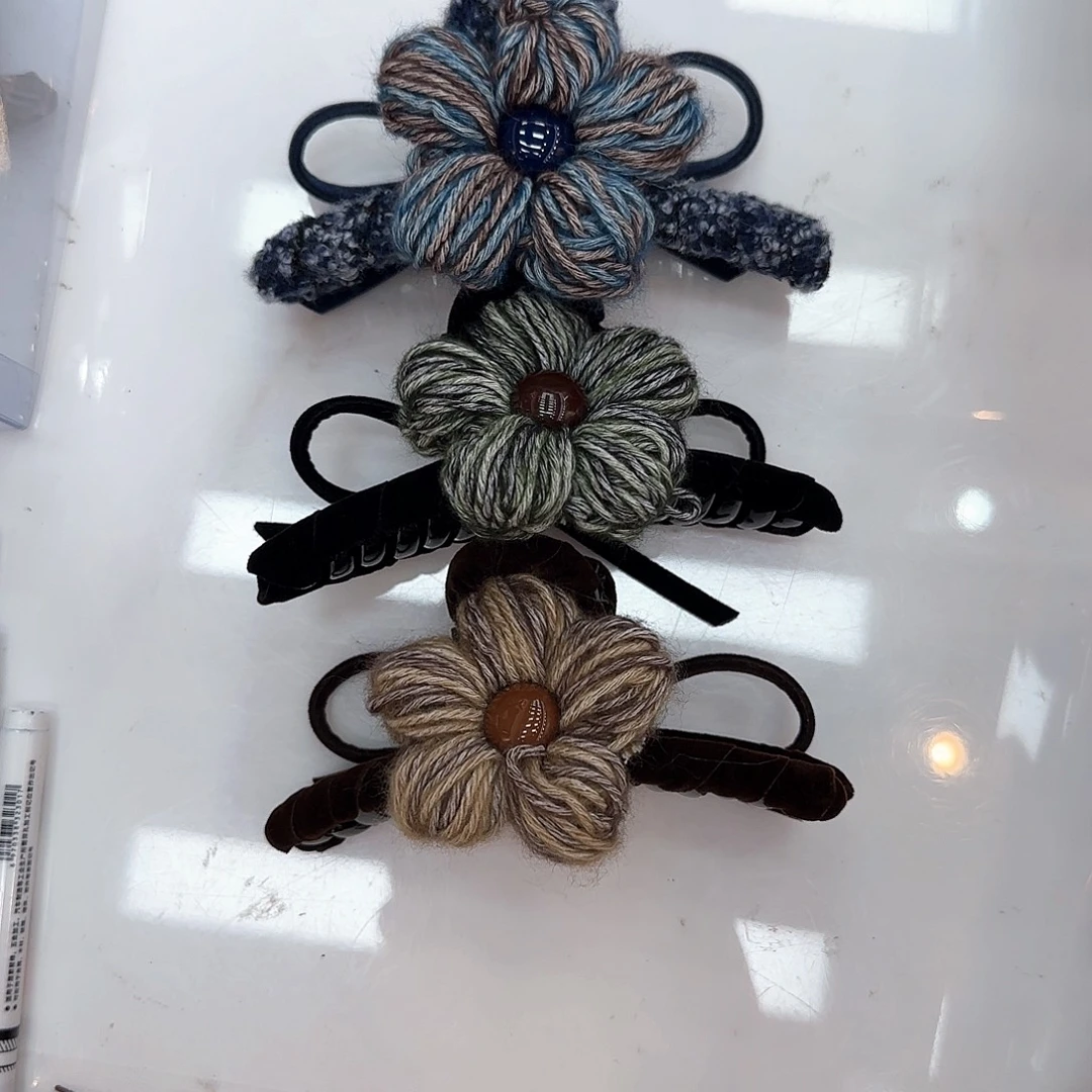 今***店布艺非金属花朵抓夹3色各1