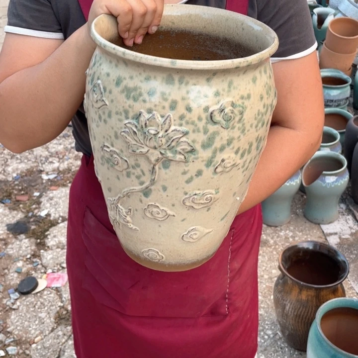 紫砂花盆口20高31瑕疵瑕疵