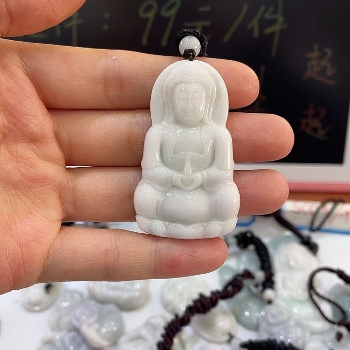 翡翠未镶嵌颈饰翡翠观音