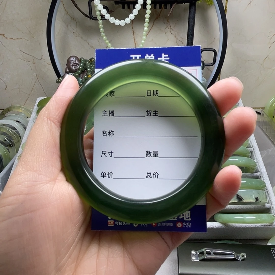 ****࿐蛇纹石玉未镶嵌手镯微瑕