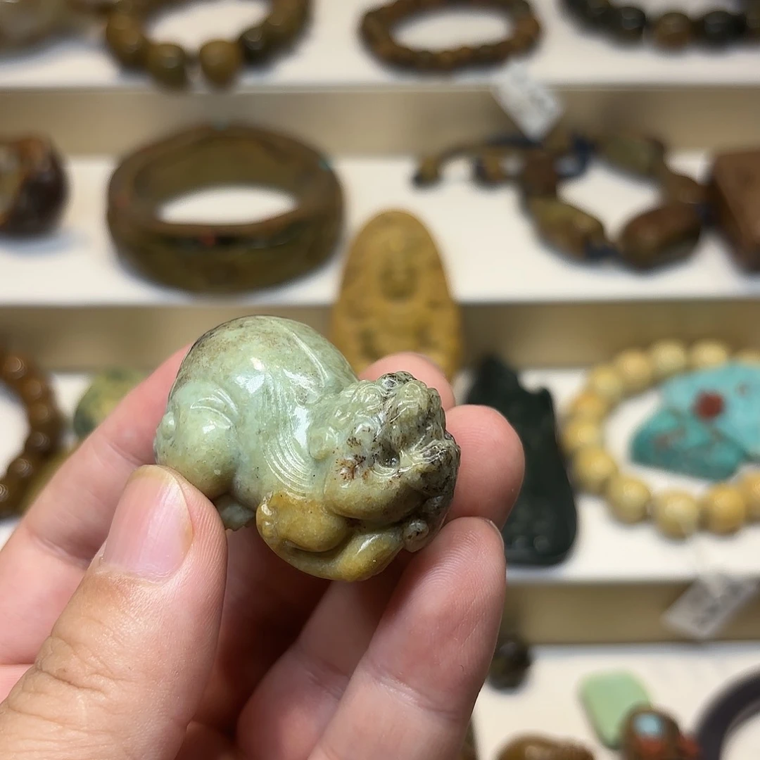 骏***载岫岩河磨玉（透闪石质玉）未镶嵌颈饰