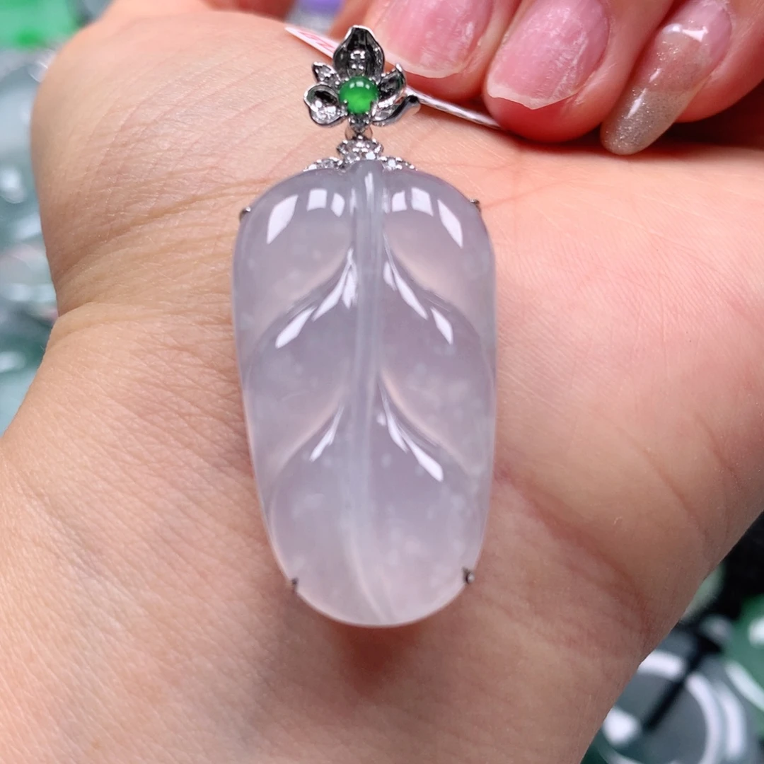 翡翠颈饰18K金镶嵌天然翡翠