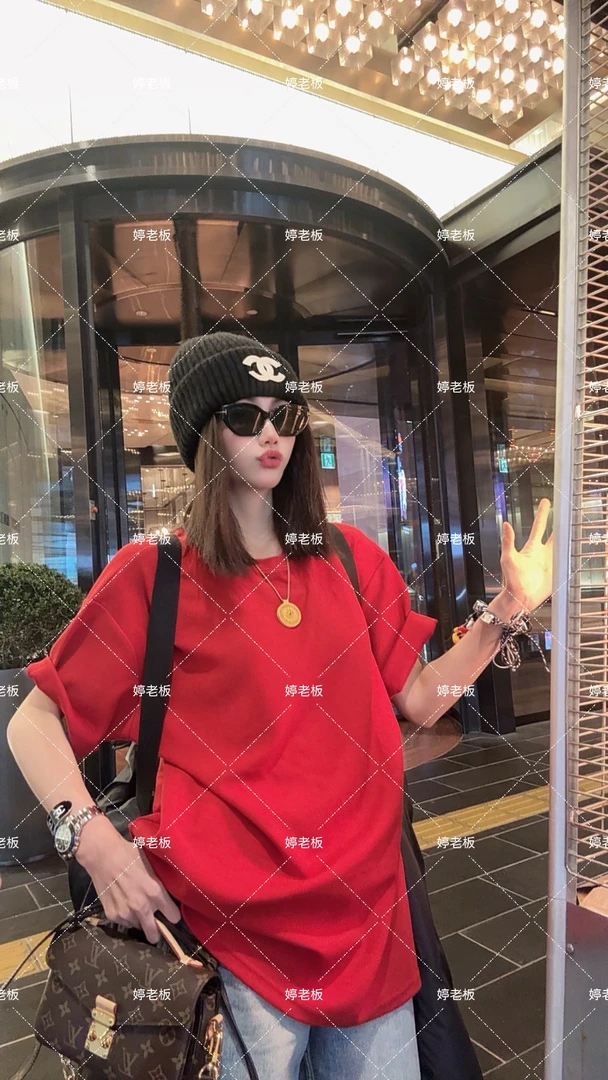 『婷老板』新款、白色小标百搭红色T恤3535-9