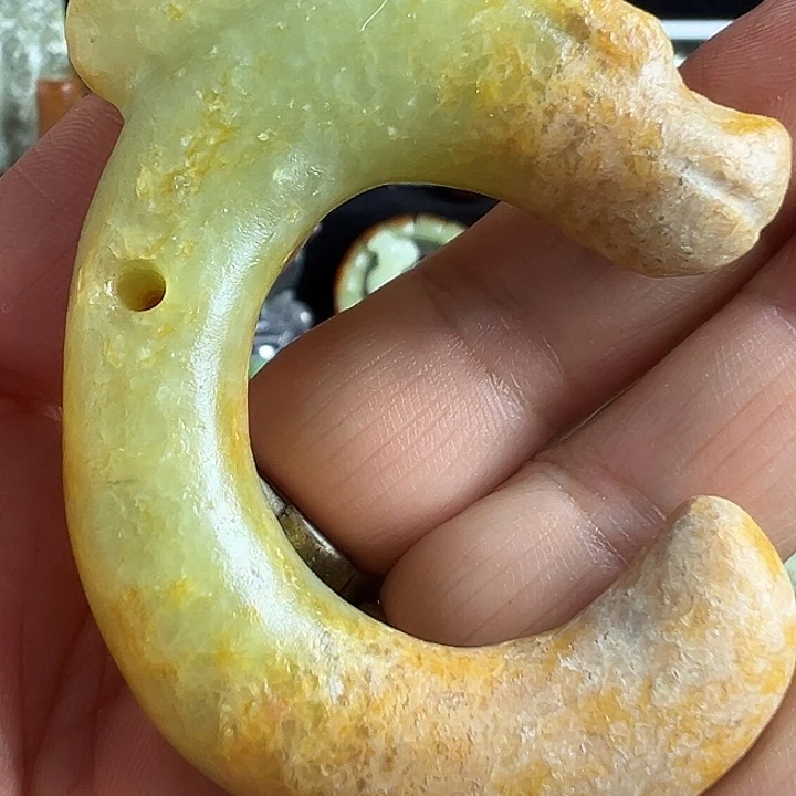 归***心玉龙形定制设计件