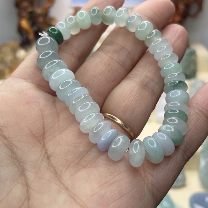 翡翠未镶嵌颈饰手串