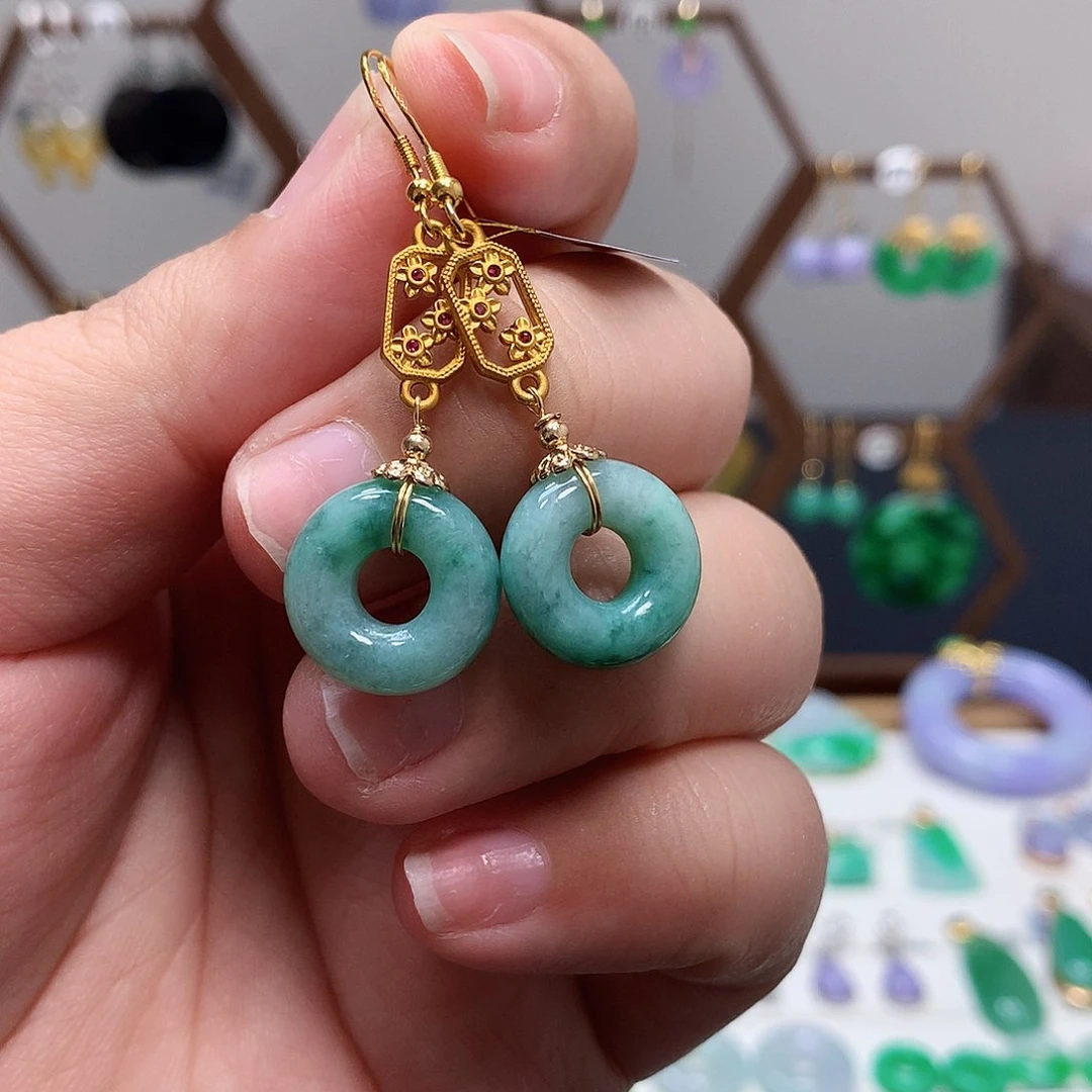 未镶嵌翡翠耳饰天然翡翠耳饰