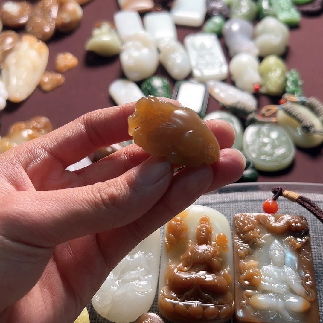 和田玉挂件未镶嵌