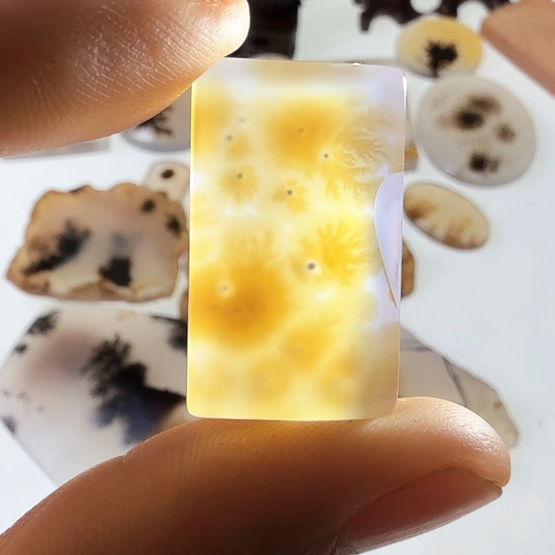 玛瑙/玉髓未镶嵌珠宝半成品