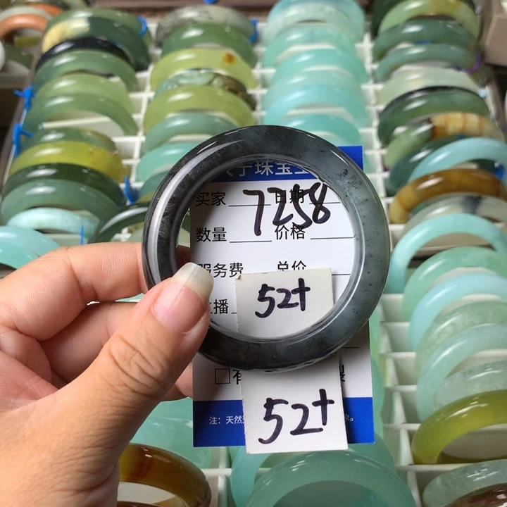 未镶嵌蛇纹石玉手镯7258
