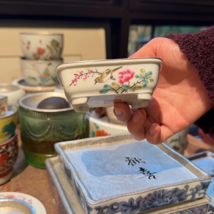 壶承天的作品是由一个人