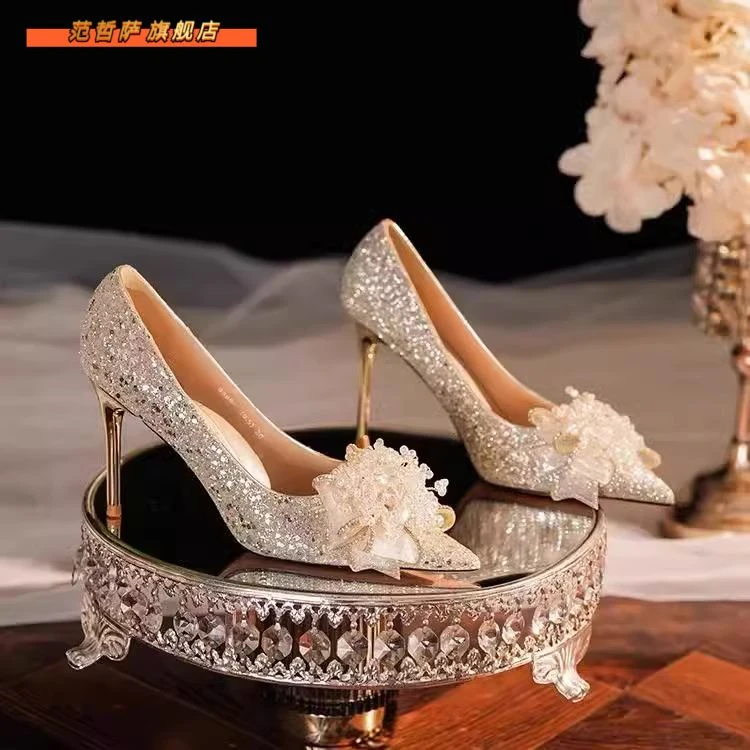 主婚纱鞋秀禾婚纱两穿新娘鞋女2025新款金色水晶高跟鞋不累脚婚礼