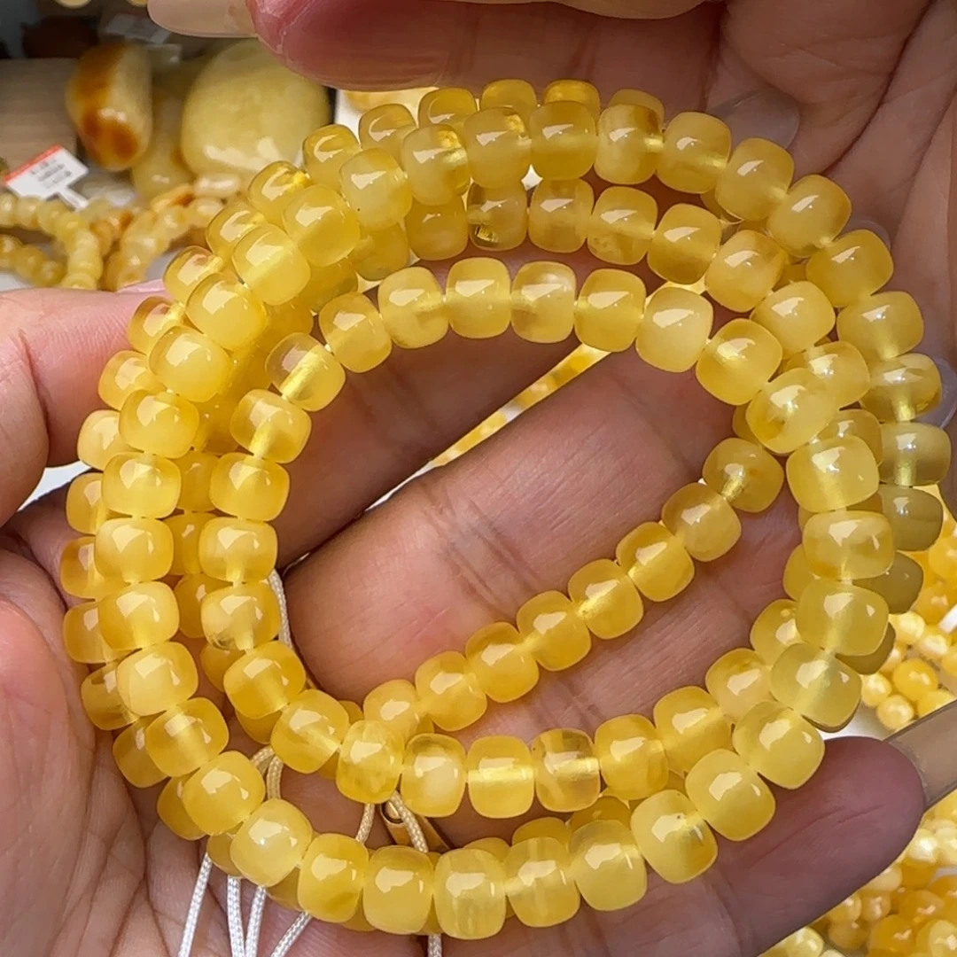 蜜蜡未镶嵌手链鸡油黄老型