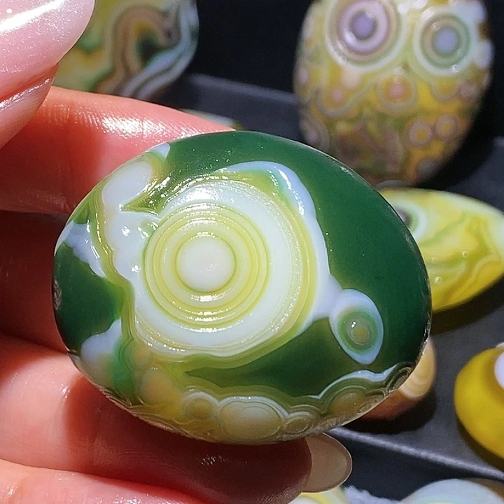 陈***头玛瑙/玉髓未镶嵌珠宝奇石